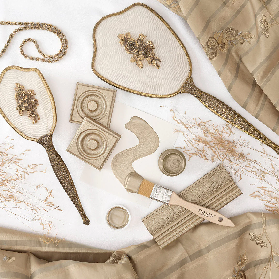 Vintage Gold Metallic - Image 3